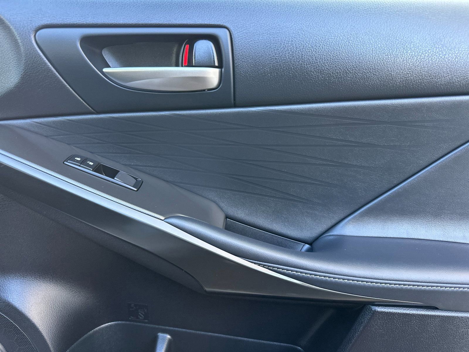 Used 2025 Lexus IS 350 F Sport w/ Navigation Package image 19