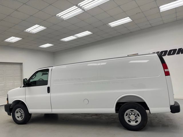 New 2026 Chevrolet Express 2500 w/ Driver Convenience Package RWD image 8