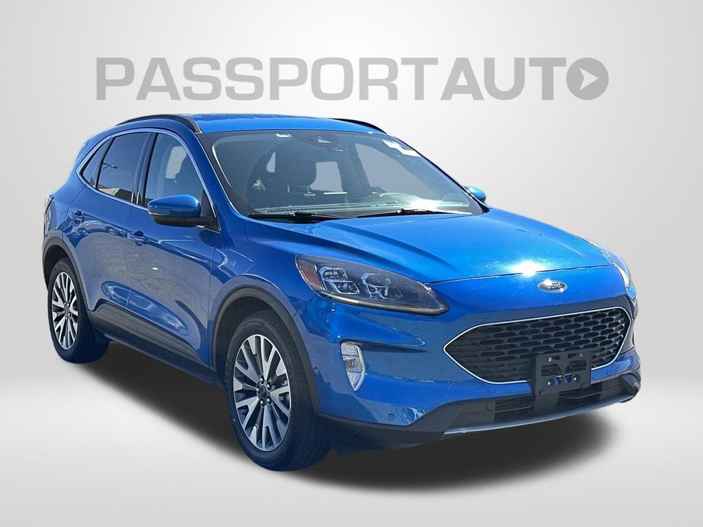 Used 2020 Ford Escape Titanium image 6
