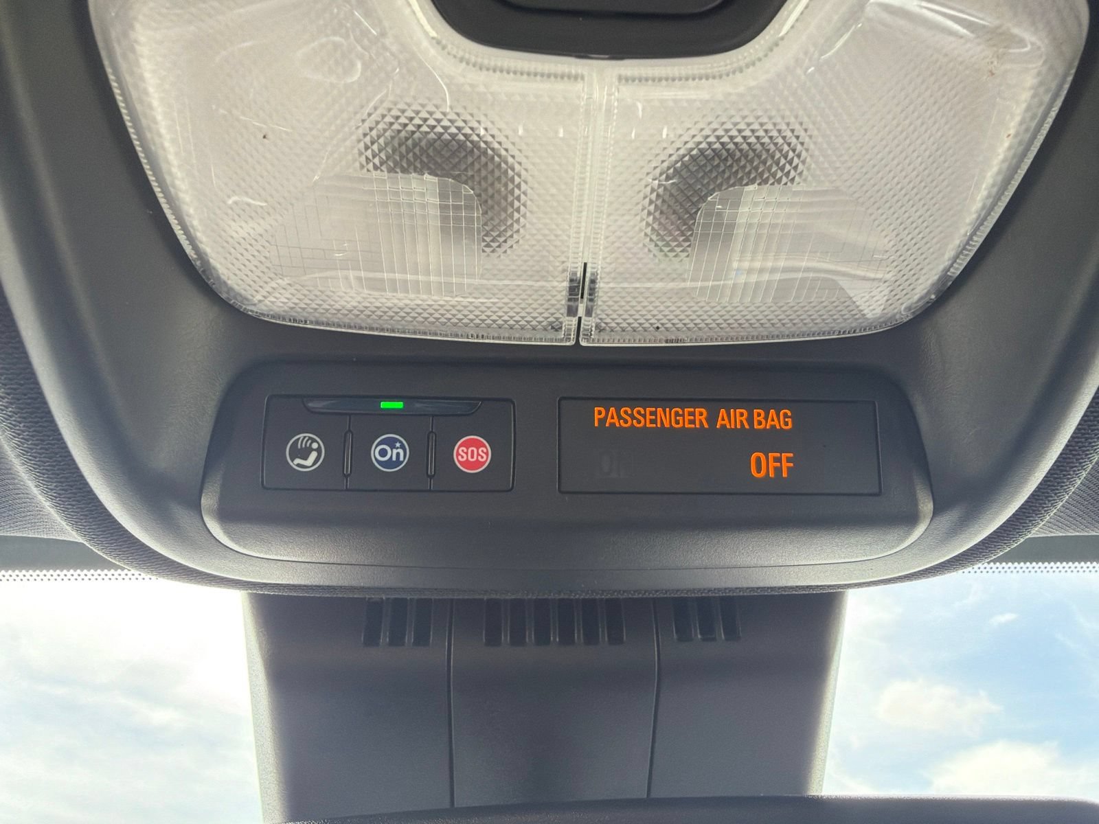 Used 2024 Chevrolet Colorado ZR2 w/ Safety Package AWD/4WD image 39