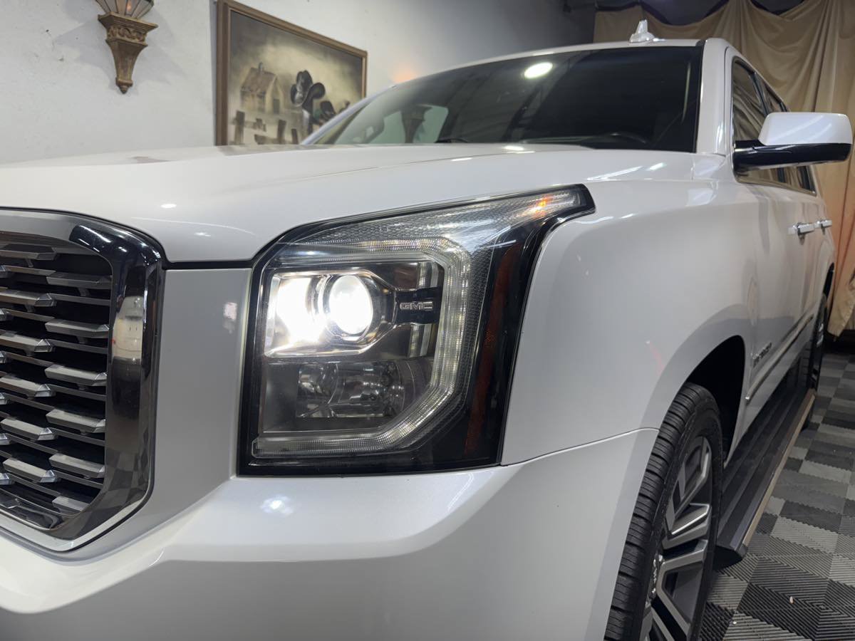 Used 2019 GMC Yukon Denali w/ Denali Ultimate Package AWD/4WD image 7