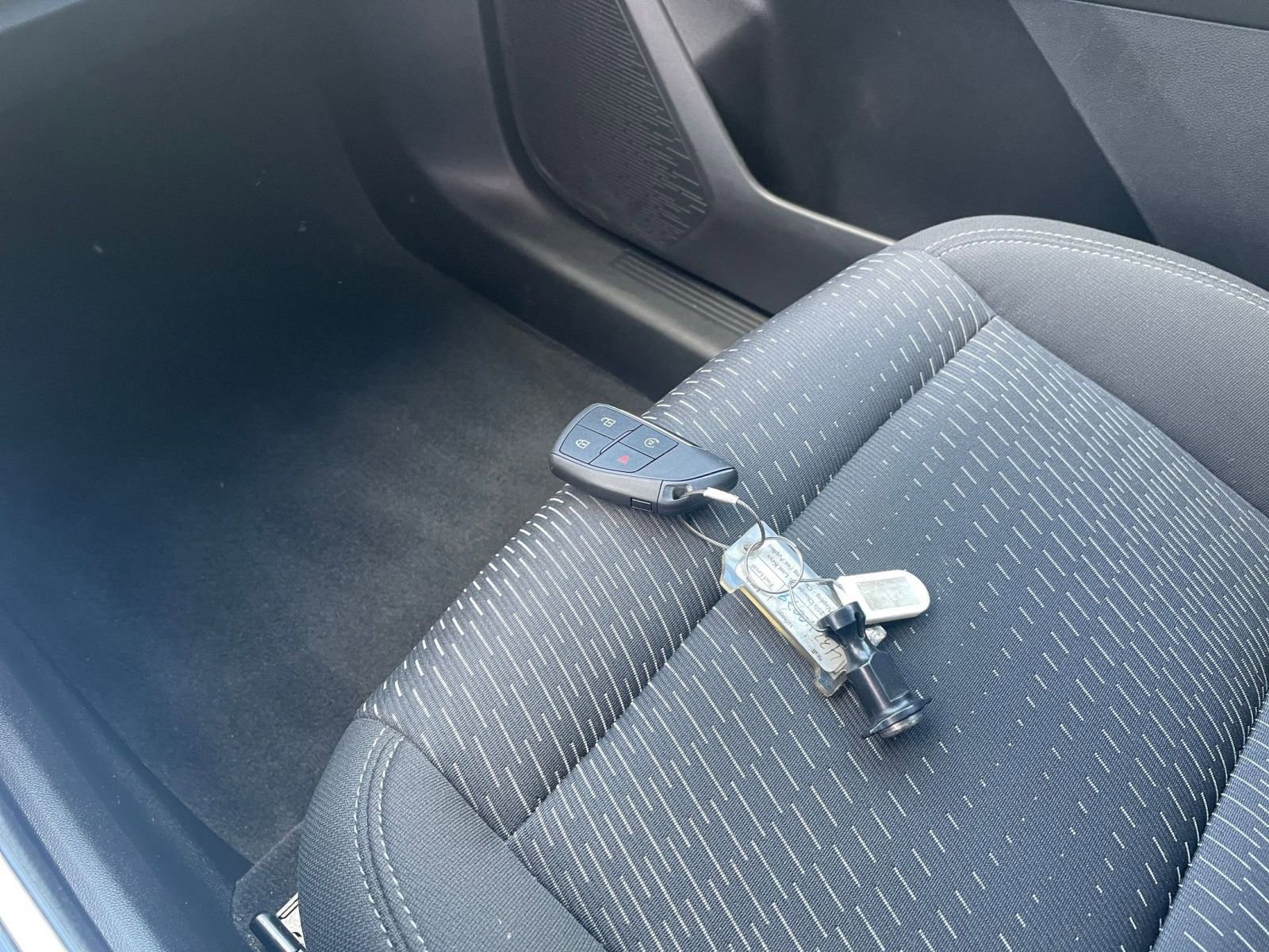 Used 2025 Chevrolet Equinox LT image 21