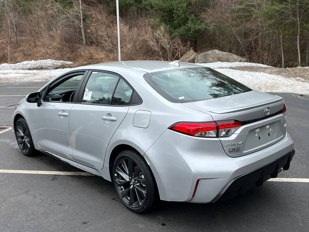 New 2026 Toyota Corolla SE w/ SE Package image 3
