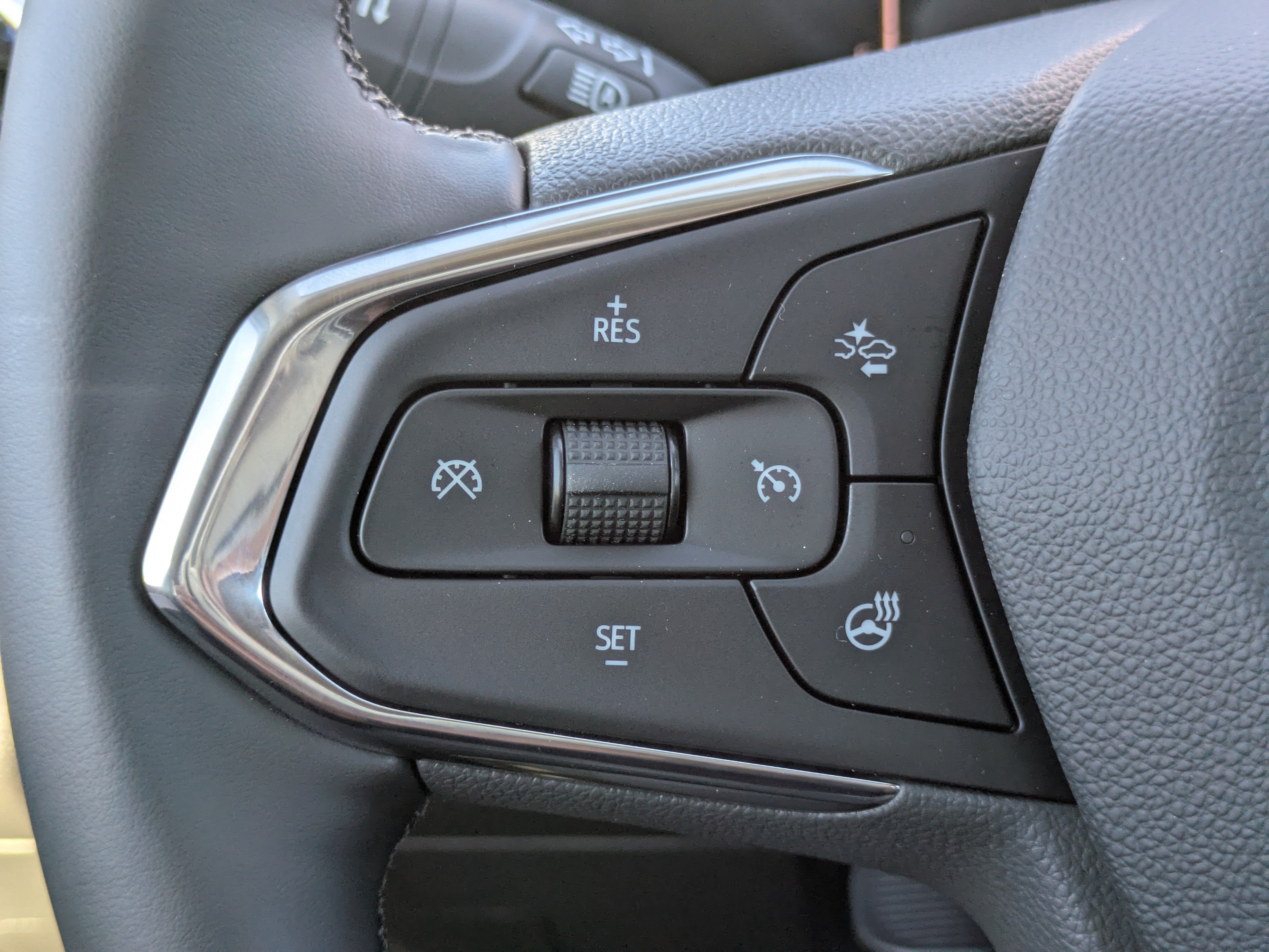 New 2026 Chevrolet Trax LT w/ Driver Confidence Package FWD image 15