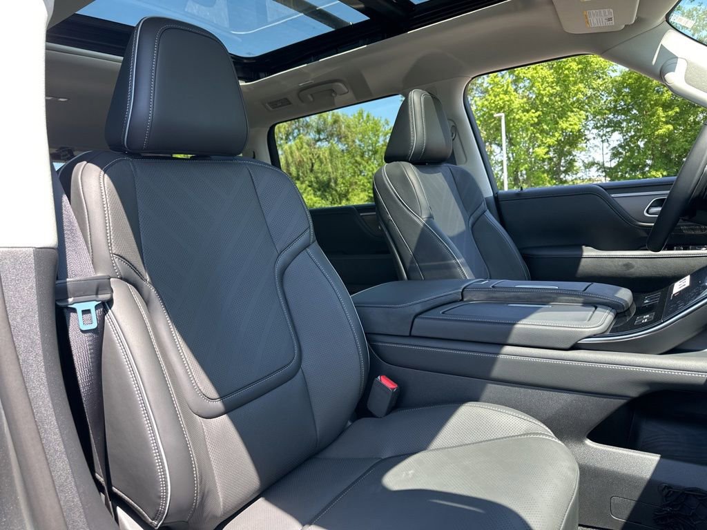 New 2026 INFINITI QX80 Luxe w/ Cargo Package AWD/4WD image 19