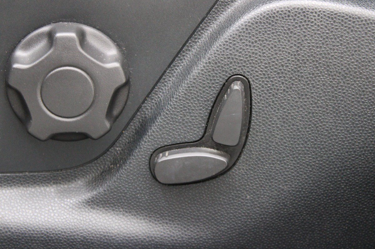 Used 2021 Ford EcoSport Titanium FWD image 19