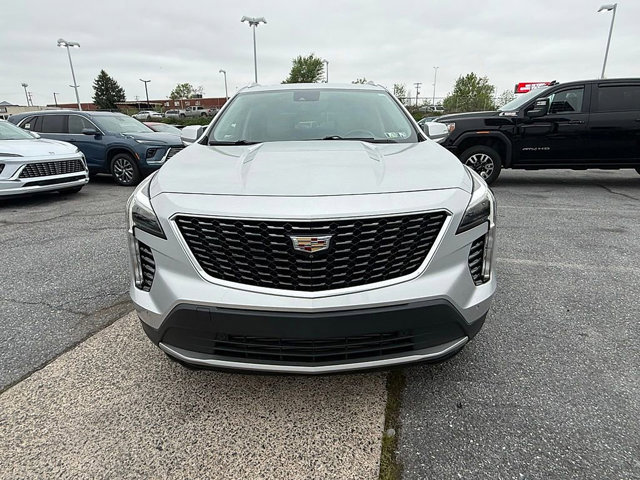 Used 2019 Cadillac XT4 Premium Luxury w/ Enhanced Visibility Package AWD/4WD image 8