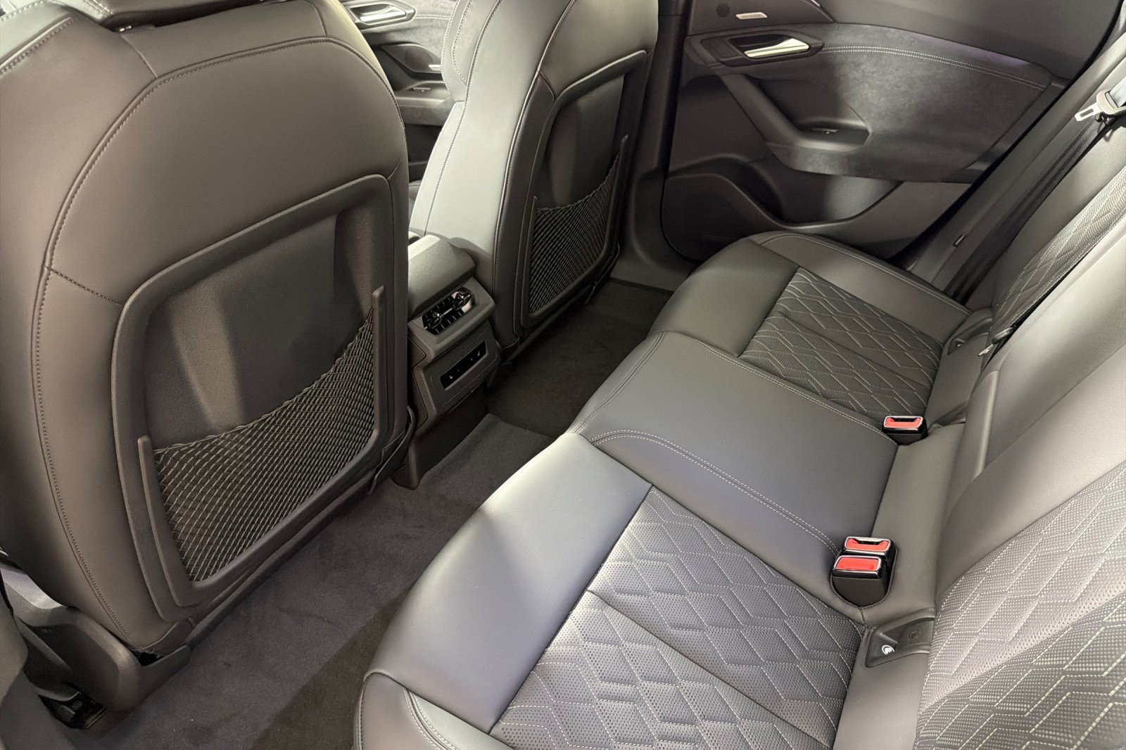 New 2027 Audi S6 e-tron Premium Plus AWD/4WD image 11