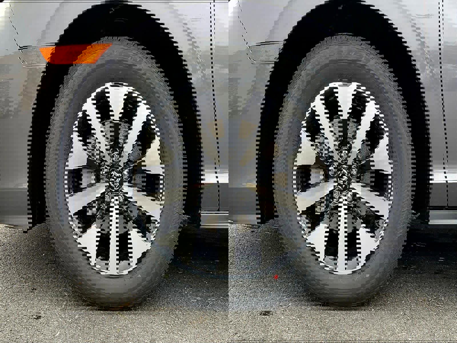 New 2026 Honda Odyssey EX-L image 8