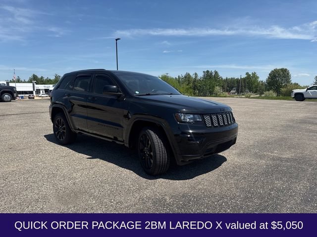 Used 2021 Jeep Grand Cherokee Laredo X AWD/4WD image 9