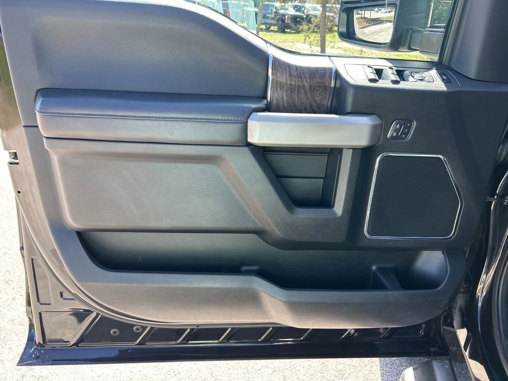 Used 2019 Ford F250 Lariat w/ Lariat Value Package image 17