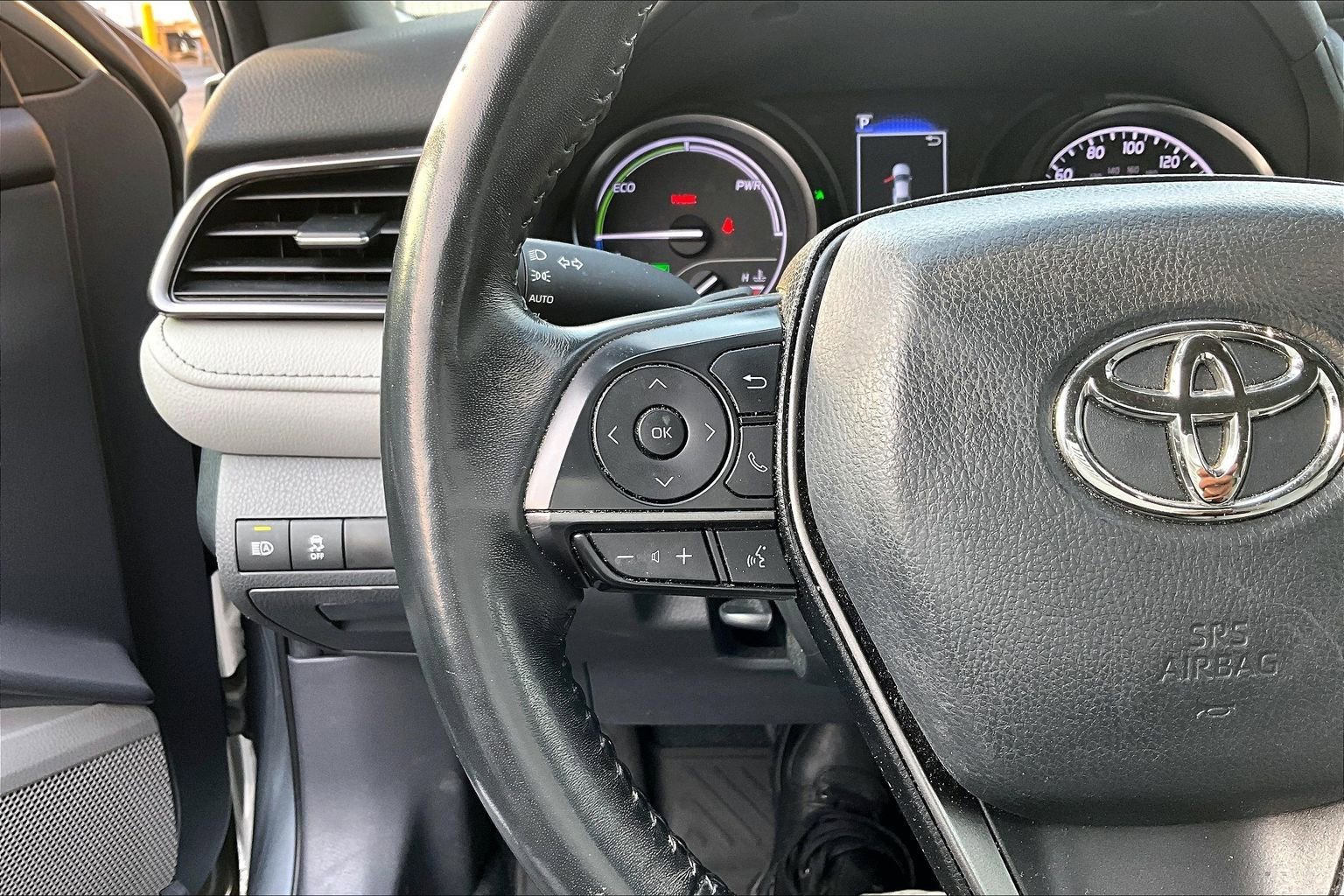 Used 2023 Toyota Camry SE w/ Audio Upgrade Package image 11