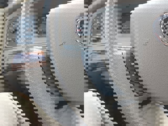 Used 2005 Mercury Grand Marquis GS image 19