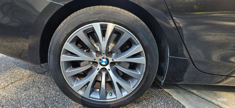Used 2012 BMW 550i Gran Turismo w/ Driver Assistance Pkg image 35
