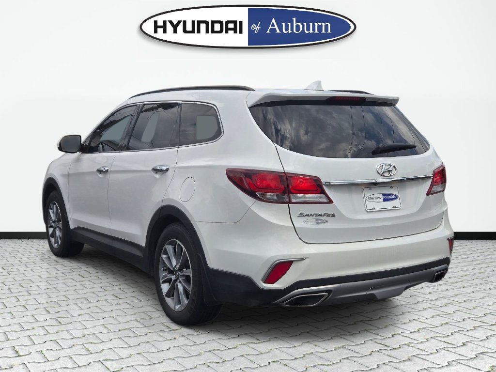Used 2017 Hyundai Santa Fe SE FWD image 9
