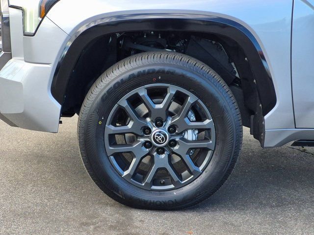 Used 2024 Toyota Tundra Platinum image 22