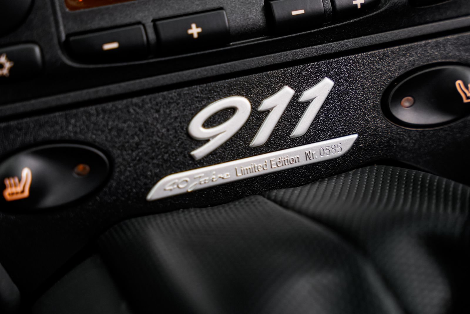 Used 2004 Porsche 911 Carrera RWD image 15