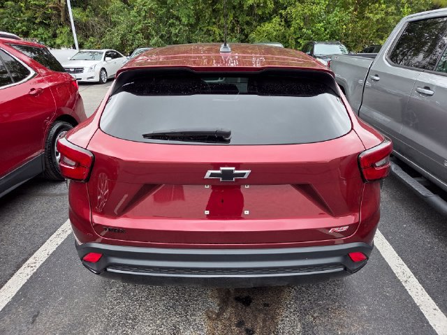 Used 2024 Chevrolet Trax RS FWD image 6