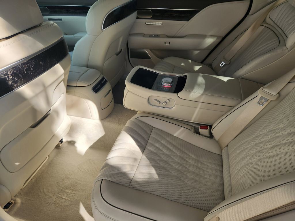 Used 2026 Genesis G90 3.5T image 31