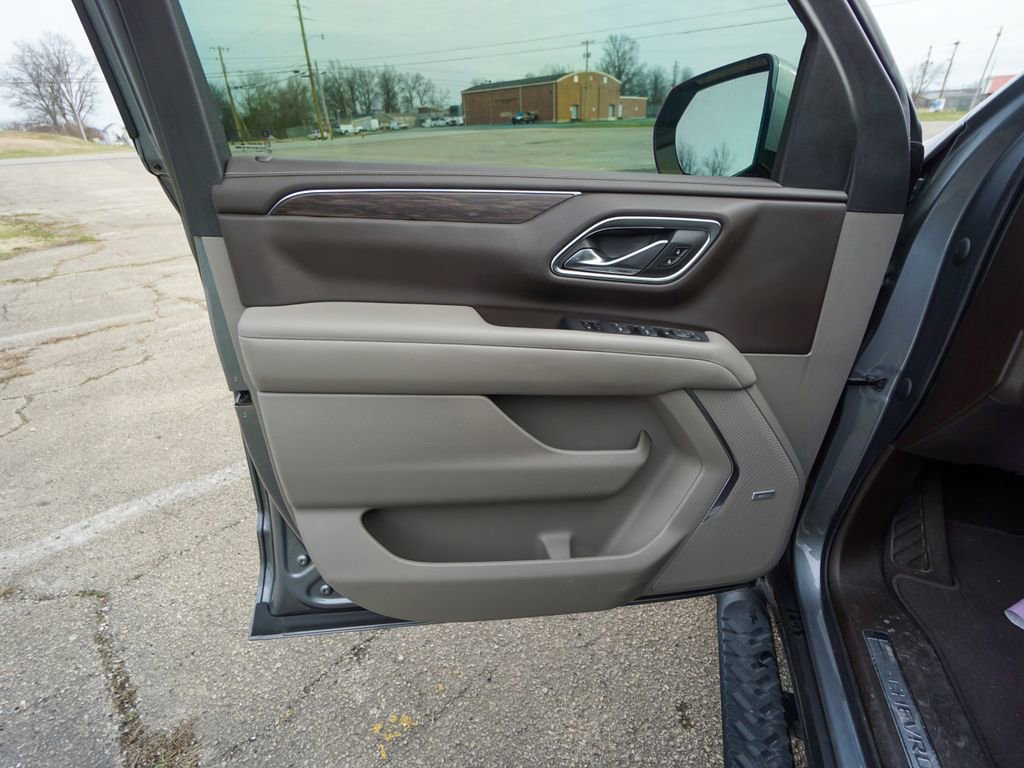 Used 2021 Chevrolet Tahoe Z71 w/ Rear Media and Nav Package image 14