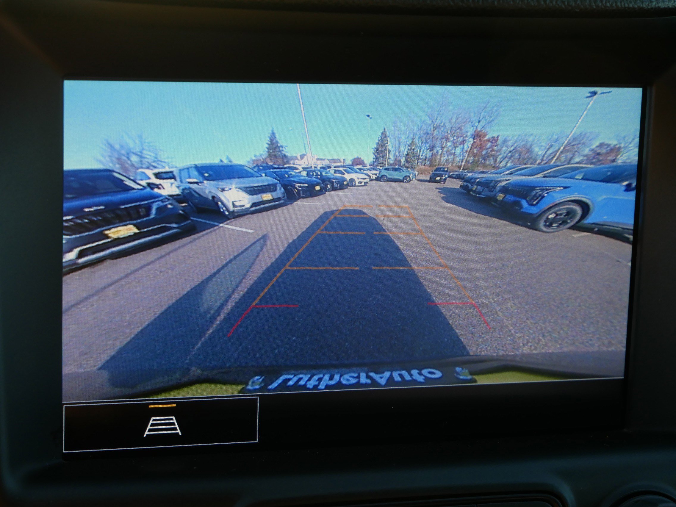 Used 2023 GMC Terrain SLT image 33