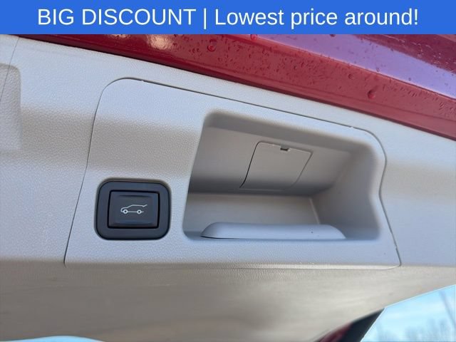 Used 2023 GMC Acadia SLT AWD/4WD image 13