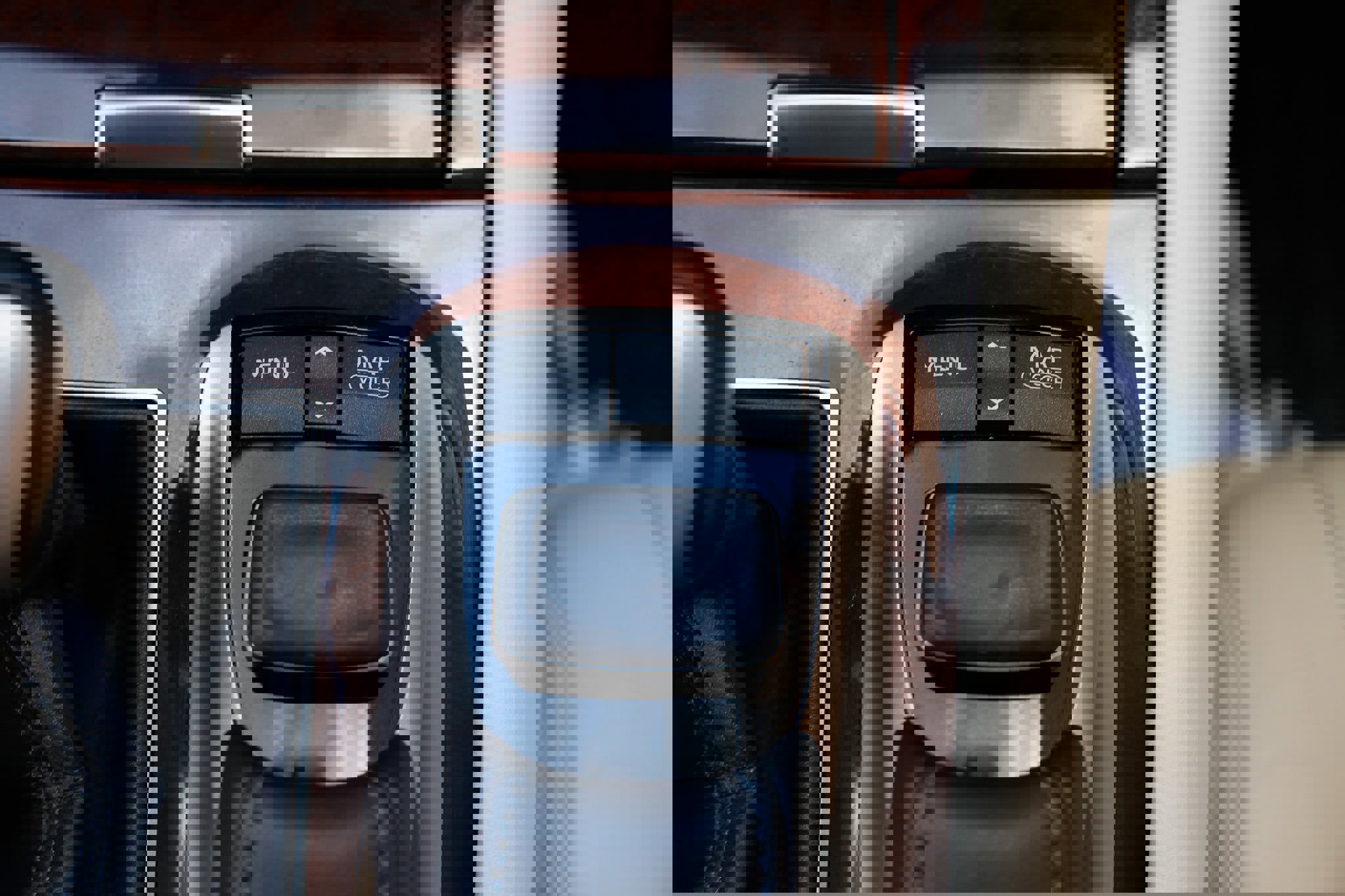 Used 2015 Lexus LS 460 image 47