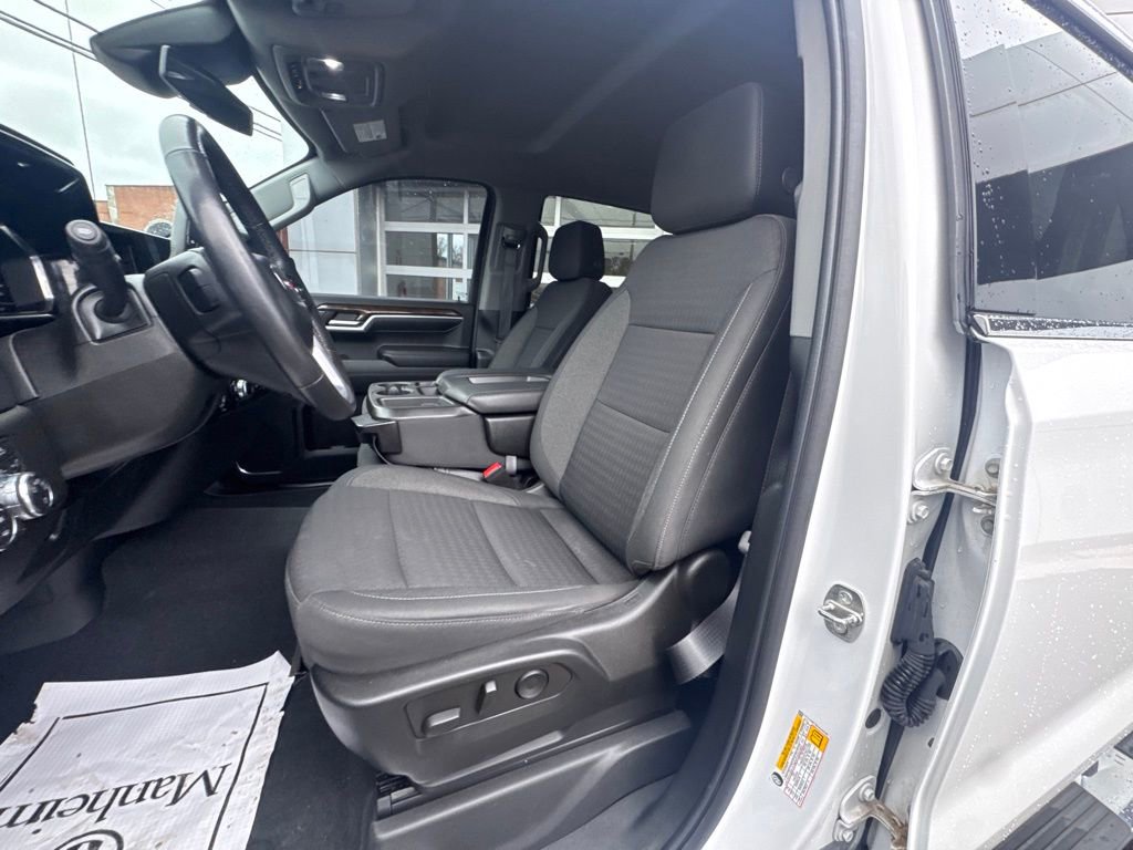 Used 2022 GMC Sierra 1500 SLE image 10