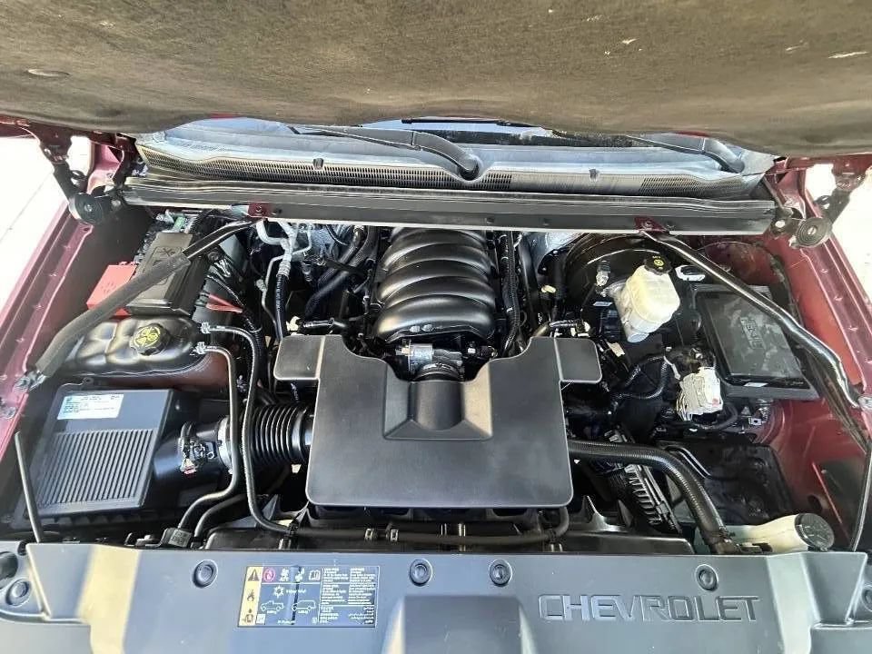 Used 2017 Chevrolet Suburban Premier RWD image 31