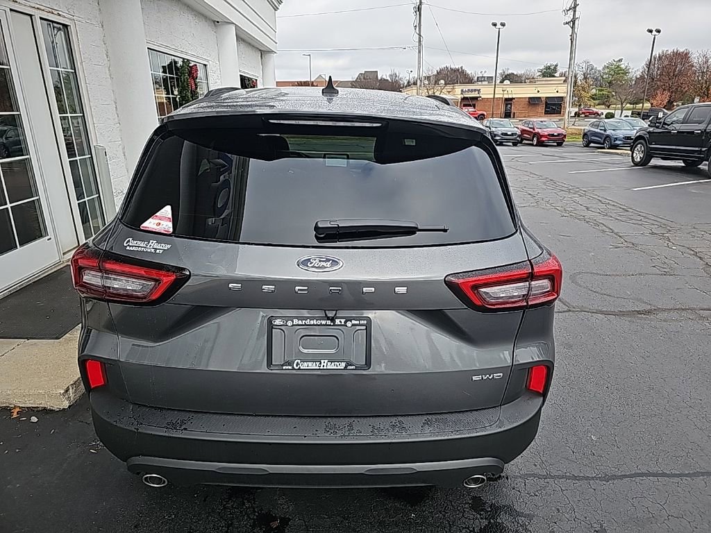 New 2026 Ford Escape ST-Line w/ Cold Weather Package image 5