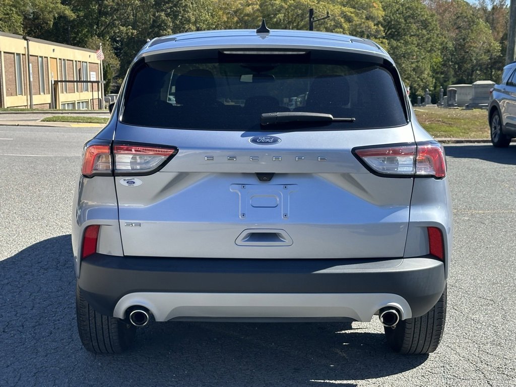 Used 2022 Ford Escape SE image 7