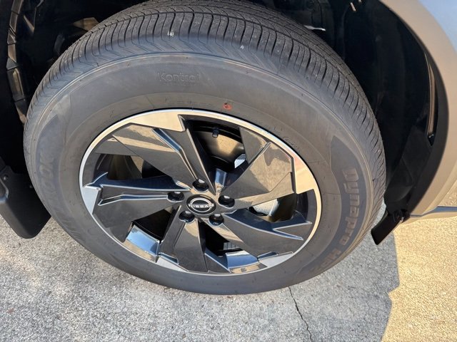 New 2026 Nissan Rogue SV image 5