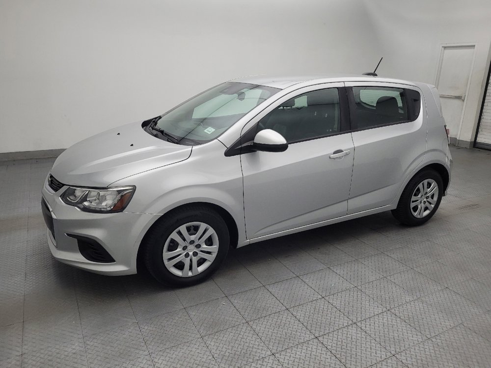 Used 2020 Chevrolet Sonic LT FWD image 2