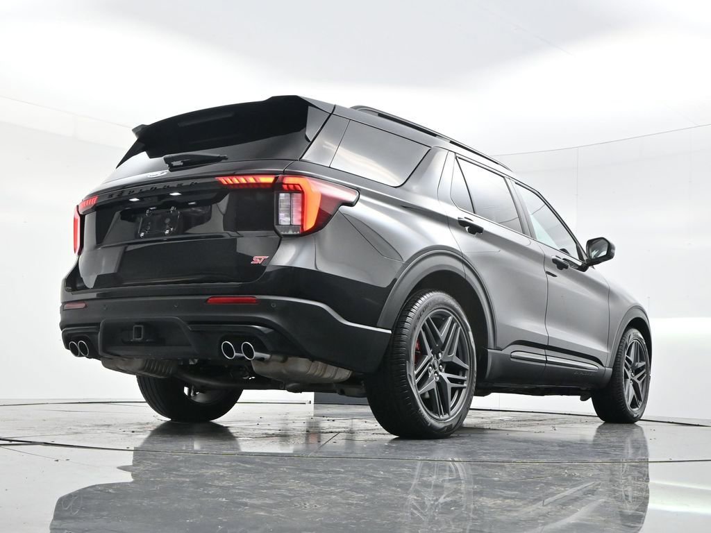 Used 2025 Ford Explorer ST w/ Sun And Sound Package AWD/4WD image 47