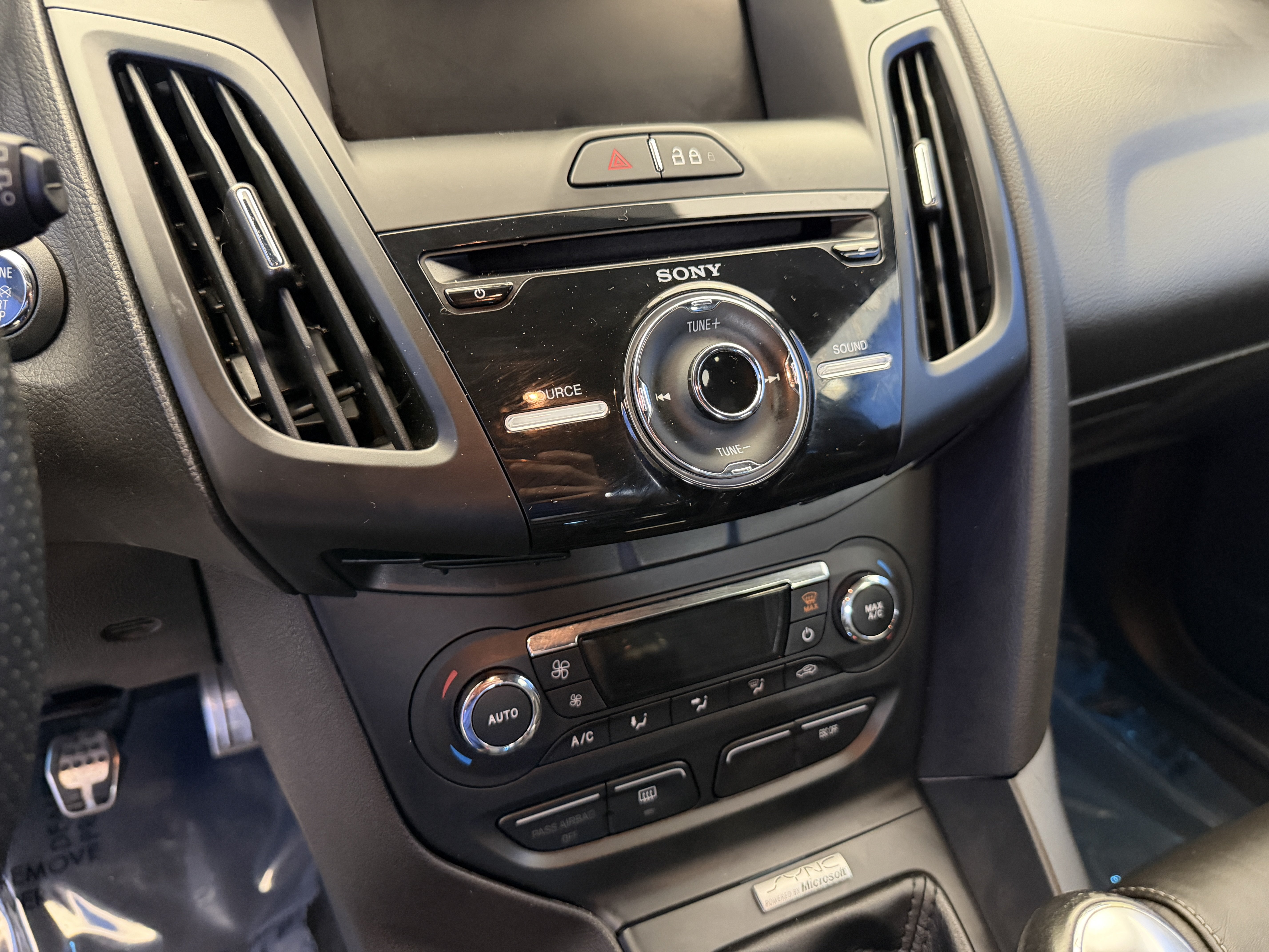 Used 2014 Ford Focus ST w/ Equipment Group 202A FWD image 17