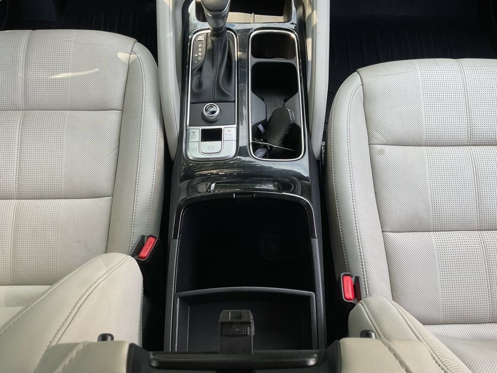 Used 2023 Kia Telluride EX w/ EX Captain's Chair Package FWD image 11