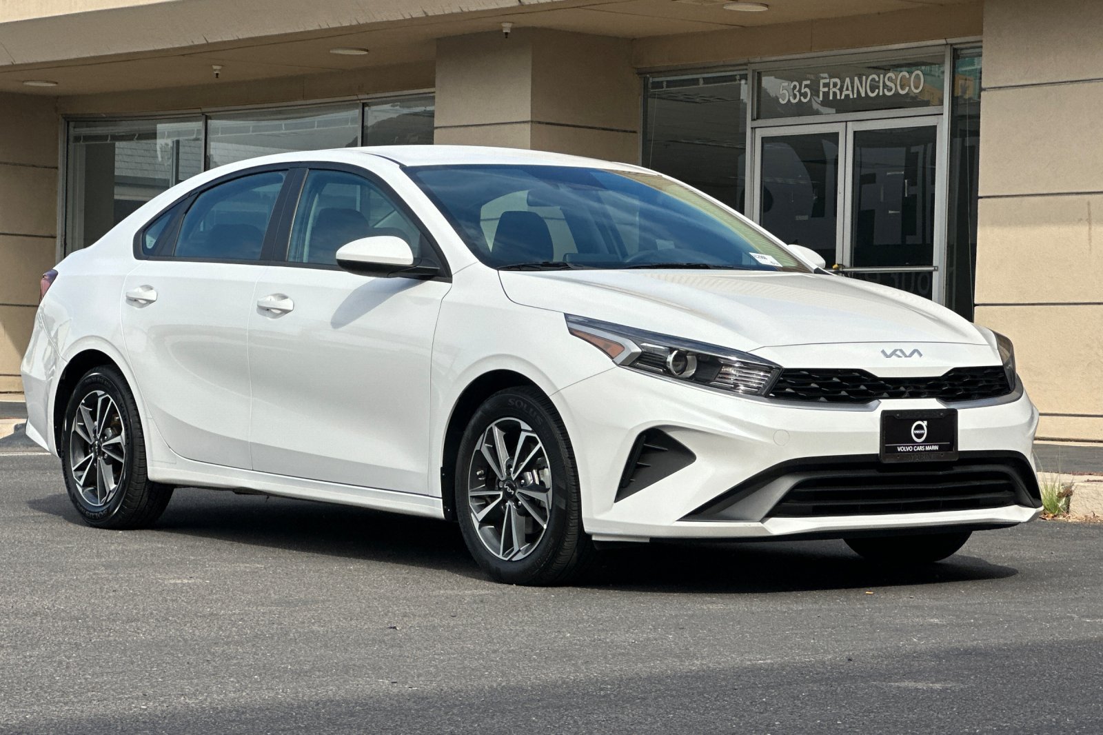 Used 2023 Kia Forte LXS FWD image 9
