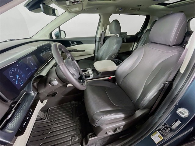 Used 2024 Kia Carnival SX Prestige image 23