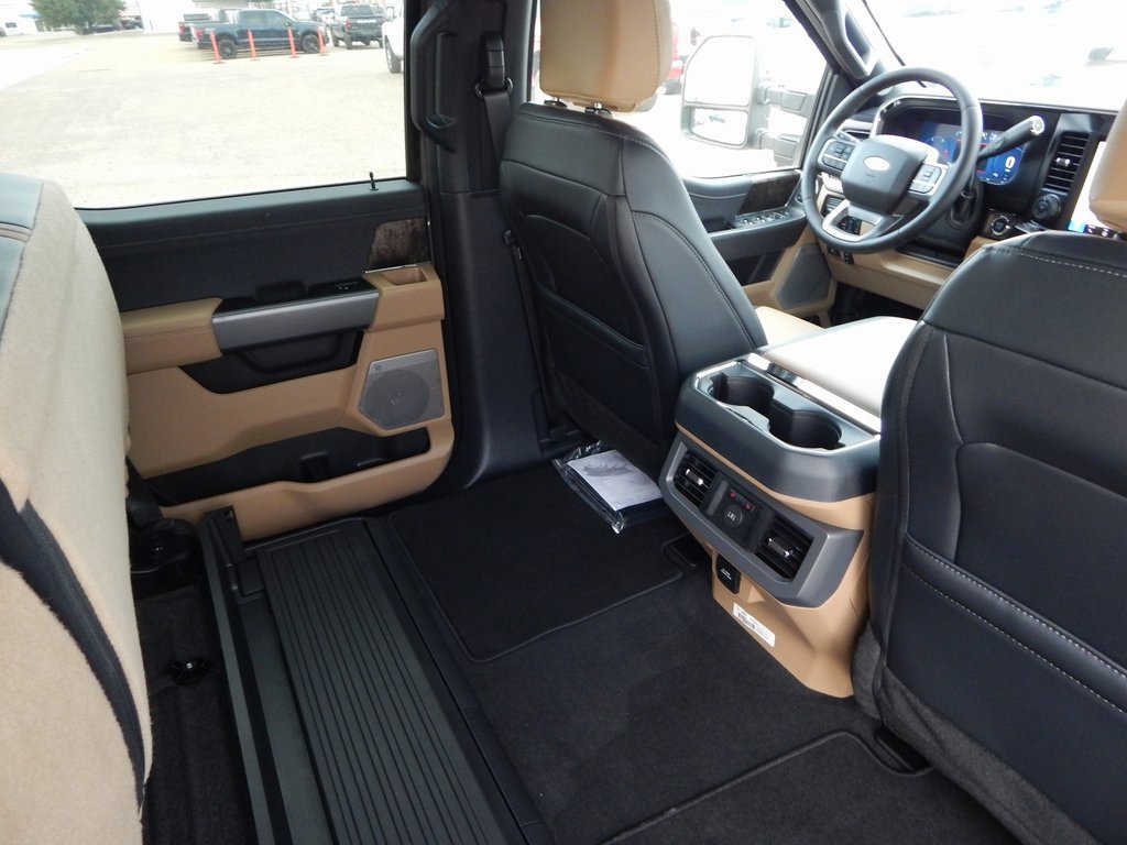 New 2026 Ford F250 4x4 Crew Cab Super Duty image 13