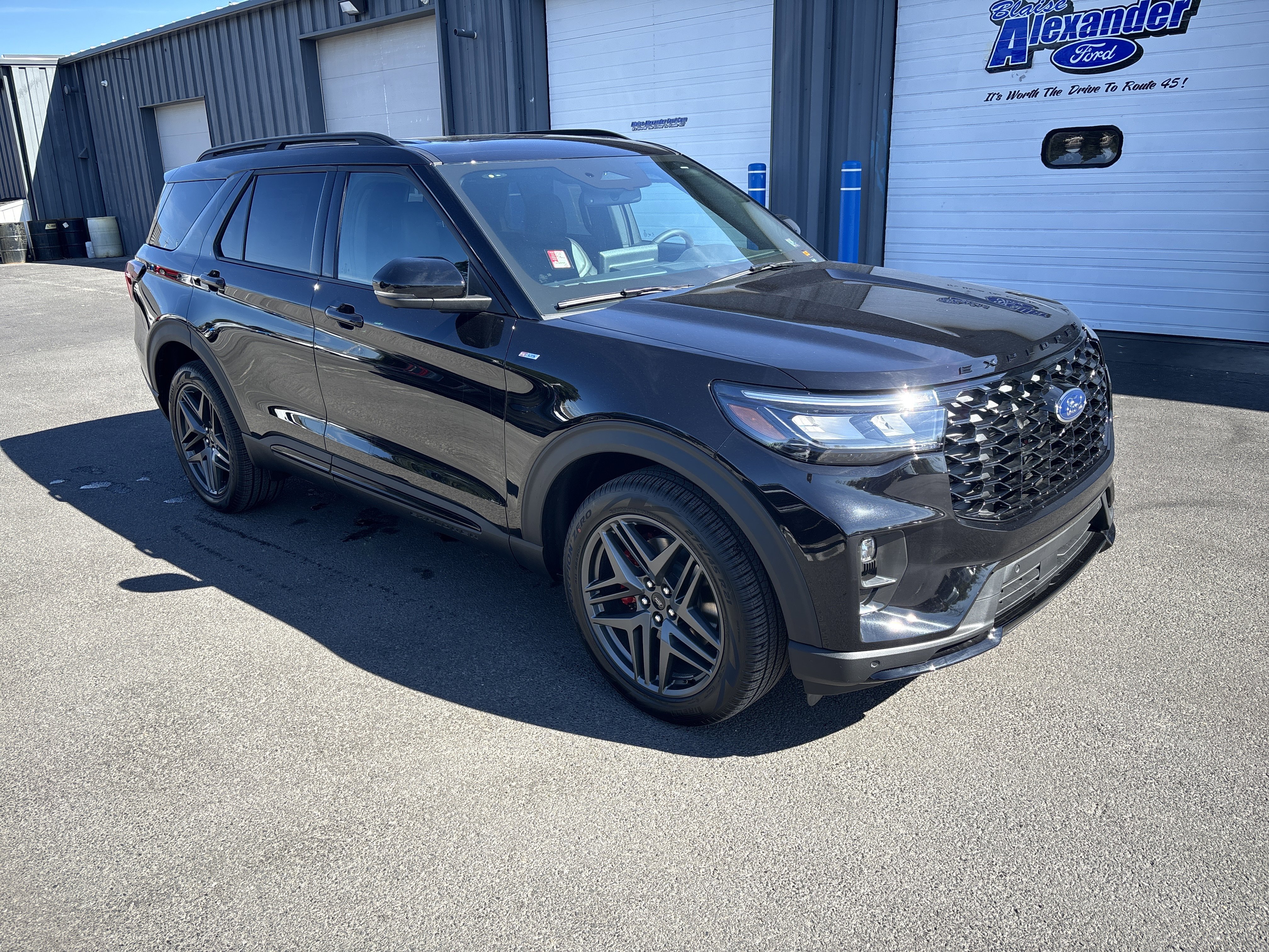 New 2025 Ford Explorer ST-Line