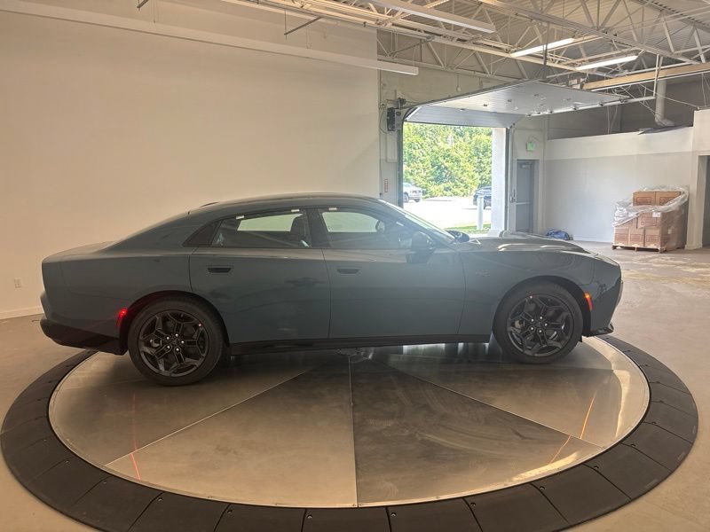 New 2027 Dodge Charger R/T w/ Driver Convenience Group AWD/4WD image 2