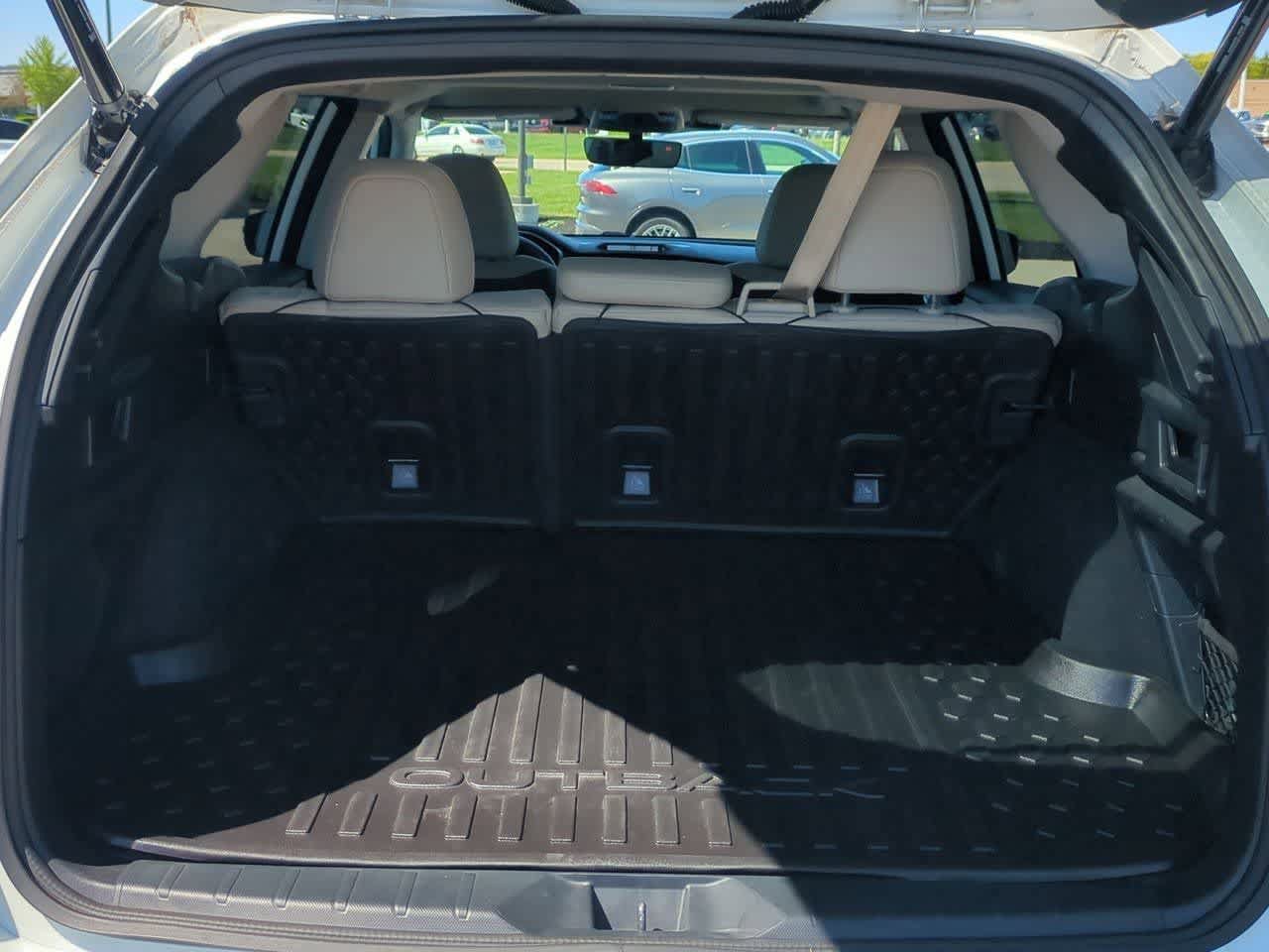 Used 2023 Subaru Outback Limited AWD/4WD image 35