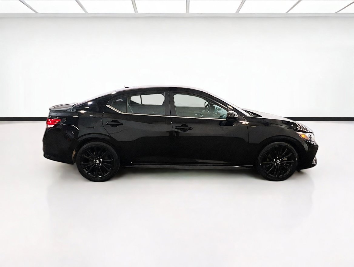 Used 2022 Nissan Sentra SR w/ Midnight Edition FWD image 22