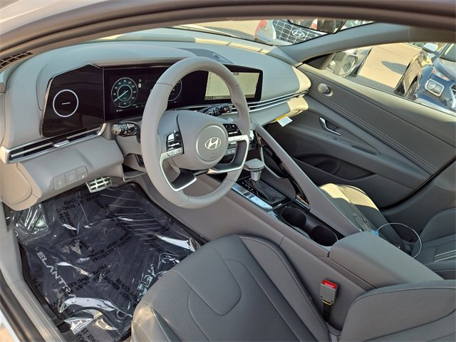 New 2025 Hyundai Elantra SEL image 26