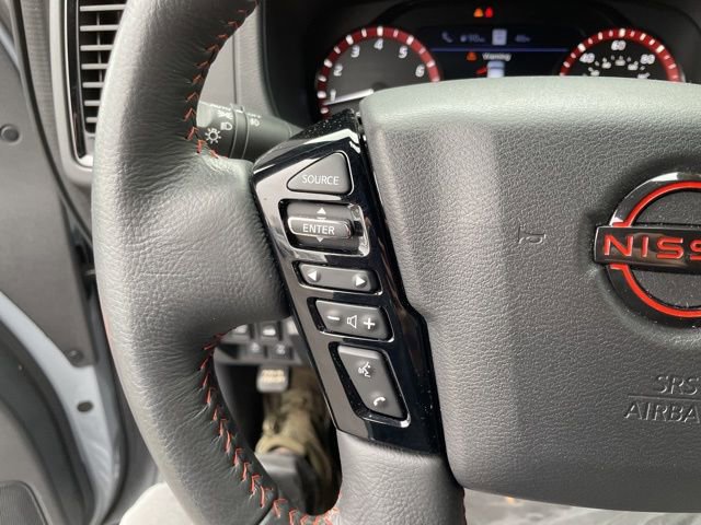 Used 2022 Nissan Frontier PRO-4X image 21