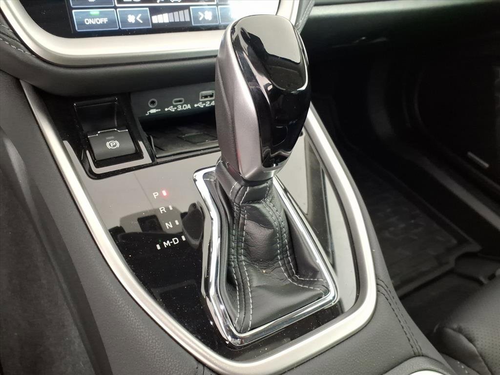 Certified 2025 Subaru Outback Limited image 21