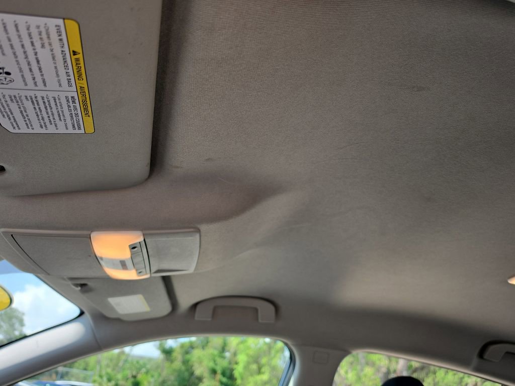 Used 2024 Nissan Sentra SV FWD image 29