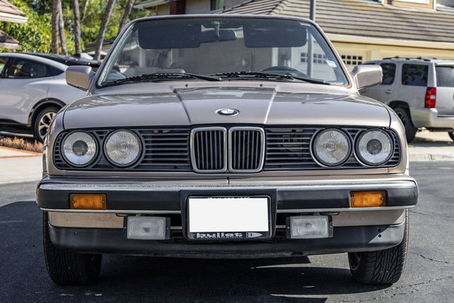 Used 1989 BMW 325i Convertible RWD image 13