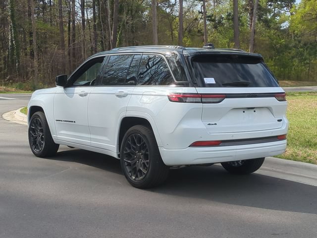 New 2026 Jeep Grand Cherokee Summit w/ Obsidian Package AWD/4WD image 11
