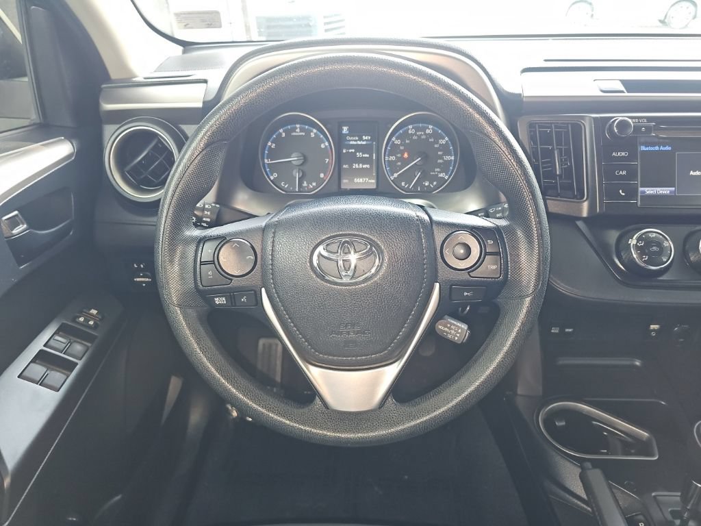 Used 2017 Toyota RAV4 LE FWD image 17